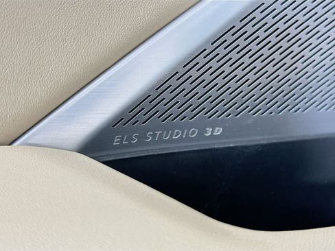 Used 2022 Acura MDX SH-AWD w/ Advance Package image 30