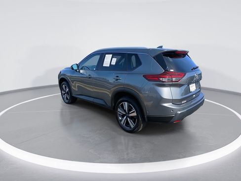 Certified 2025 Nissan Rogue SL w/ SL Premium Package image 6