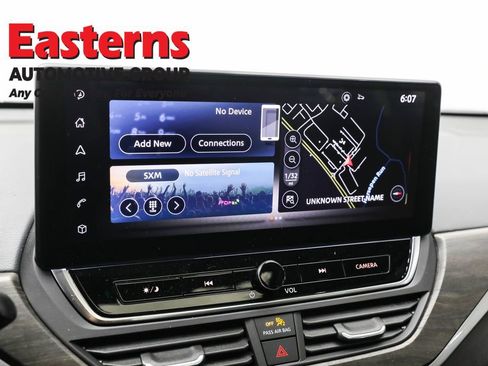 Used 2023 Nissan Altima 2.5 SV w/ SV Premium Package image 19