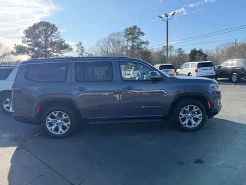 Used 2022 Jeep Wagoneer Series II w/ Rear Seat Video Group 1 image 4