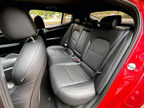 Used 2018 Kia Stinger GT RWD image 19