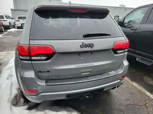 Used 2020 Jeep Grand Cherokee Altitude image 5