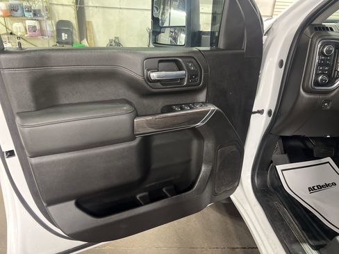 Certified 2023 Chevrolet Silverado 2500 LTZ image 22