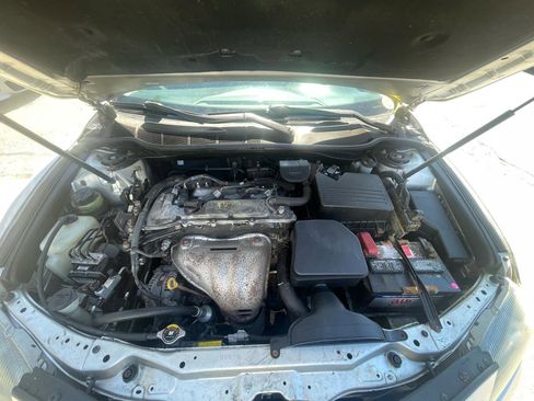 Used 2011 Toyota Camry SE w/ SE Extra-Value Pkg #1 image 19