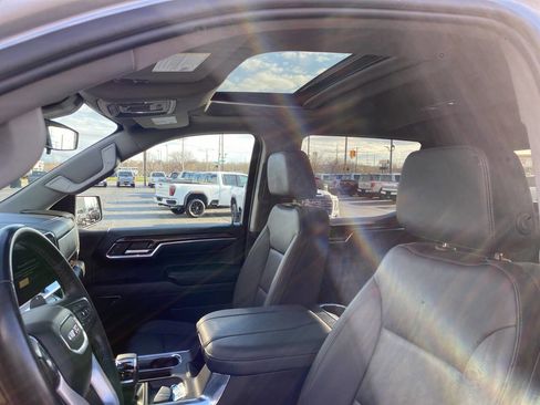 Used 2024 GMC Sierra 1500 Elevation w/ Elevation Premium Package image 28