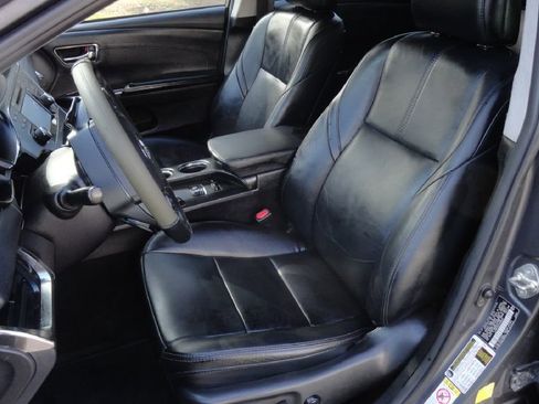 Used 2018 Toyota Avalon XLE image 15