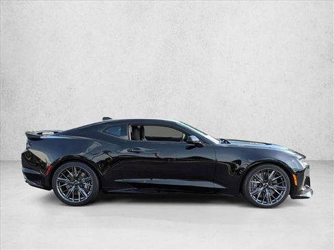 Used 2023 Chevrolet Camaro ZL1 image 4