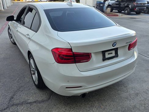 Used 2016 BMW 320i Sedan RWD image 10