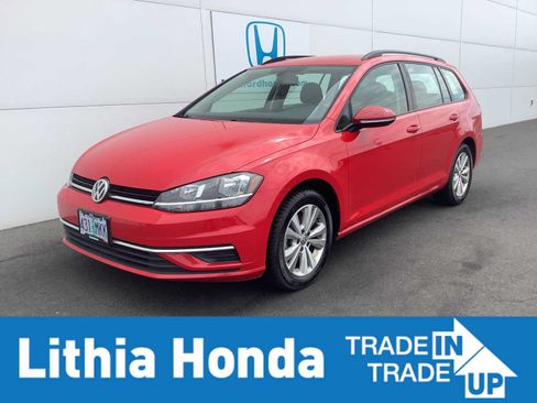 Used 2019 Volkswagen Golf S w/ Driver Assistance Package AWD/4WD image 1