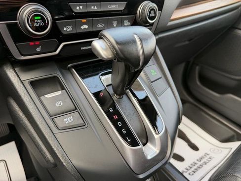Used 2019 Honda CR-V Touring image 41