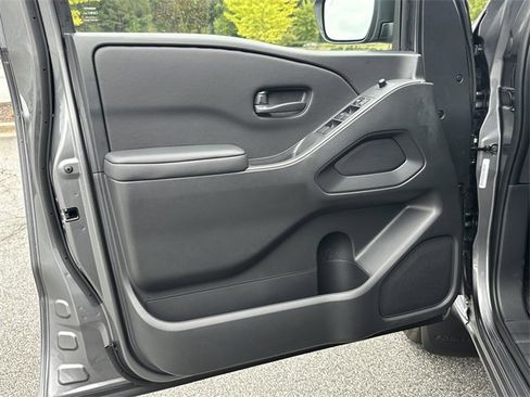 New 2026 Nissan Frontier SV w/ Tow Package image 11