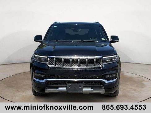 Used 2024 Jeep Grand Wagoneer L Series III AWD/4WD image 8