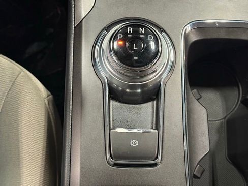 Used 2018 Ford Fusion S image 29