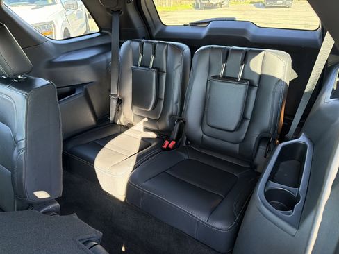 Used 2017 Ford Explorer Limited w/ Equipment Group 301A image 13
