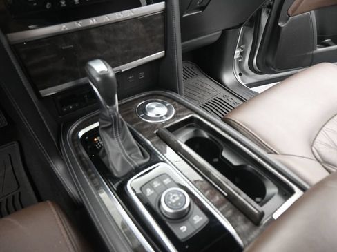 Used 2023 Nissan Armada Platinum w/ Captain's Chairs Package RWD image 15