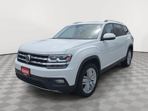 Used 2019 Volkswagen Atlas SE w/ Panoramic Sunroof Package AWD/4WD image 3