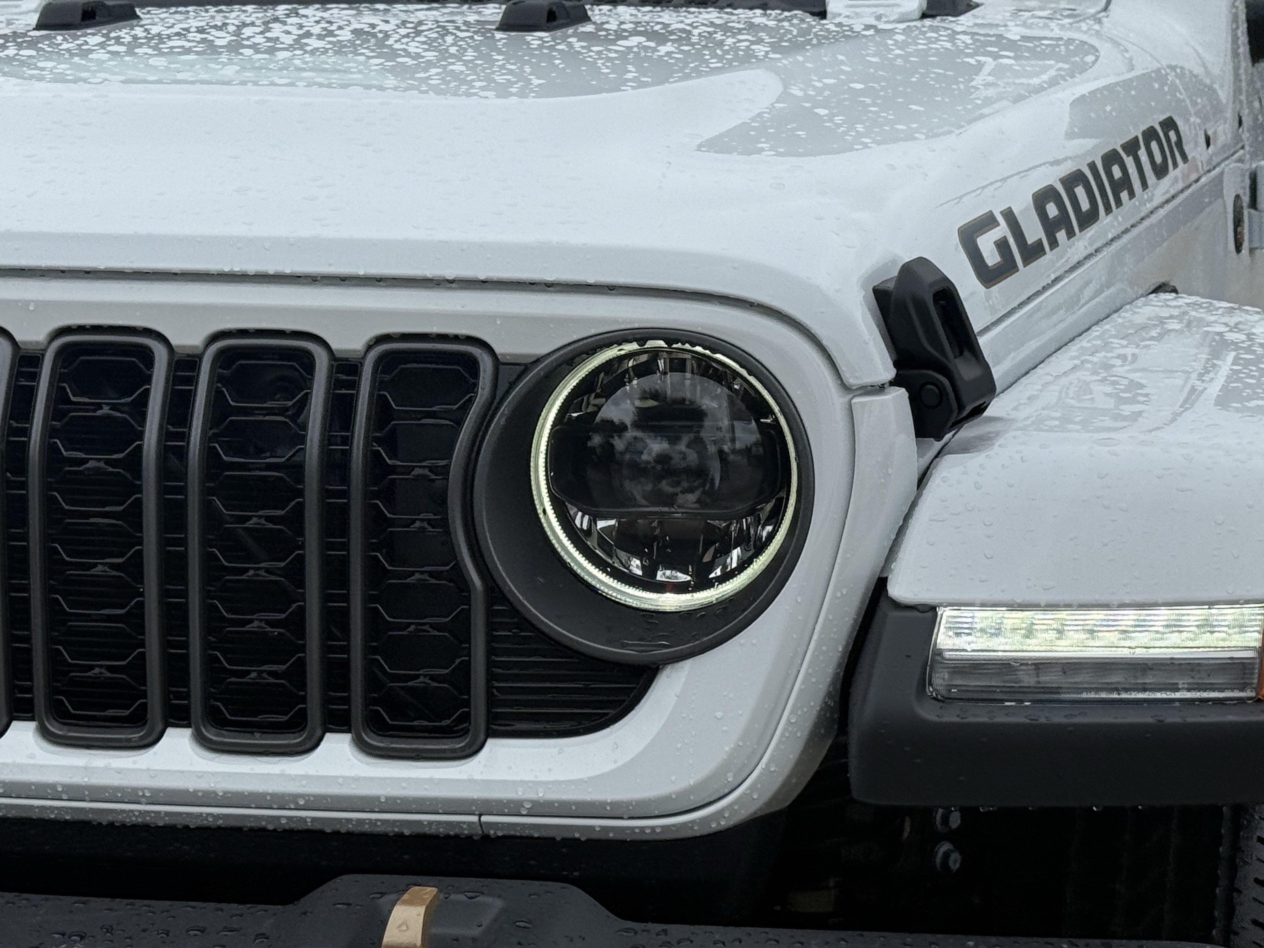 New 2026 Jeep Gladiator Sport AWD/4WD image 8