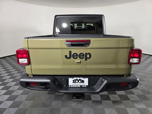New 2026 Jeep Gladiator Sport image 5