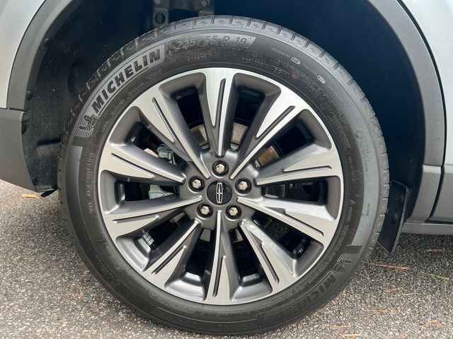 Used 2022 Lincoln Corsair Reserve w/ Equipment Group 201A FWD image 19
