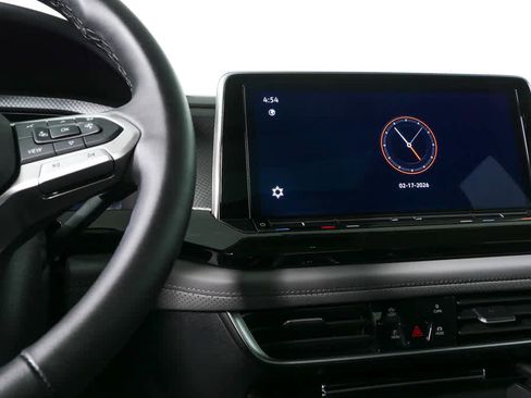 Certified 2025 Volkswagen Atlas Peak Edition SE image 12