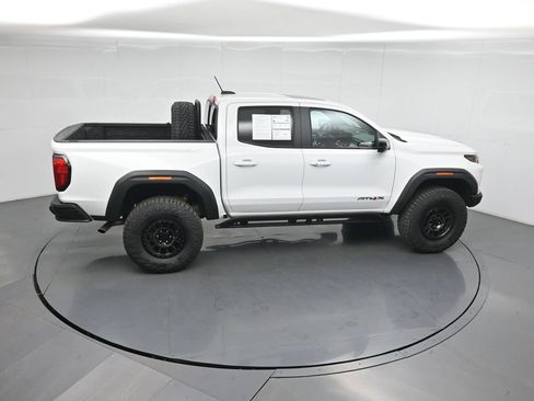 Used 2024 GMC Canyon AT4X w/ AT4X AEV Edition AWD/4WD image 45