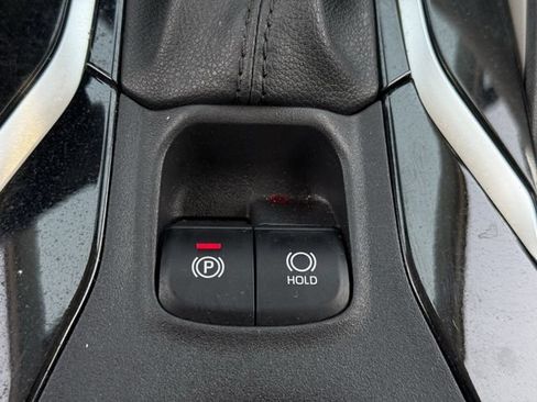 Used 2021 Toyota Corolla LE w/ Carpet Mat Package (TMS) FWD image 21