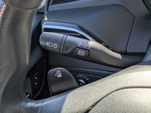 Used 2022 Chevrolet Bolt LT image 24