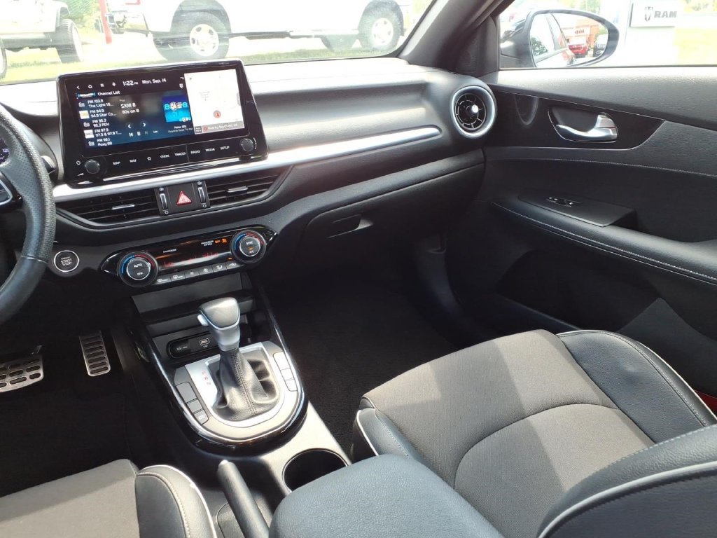 Used 2023 Kia Forte GT-Line FWD image 17
