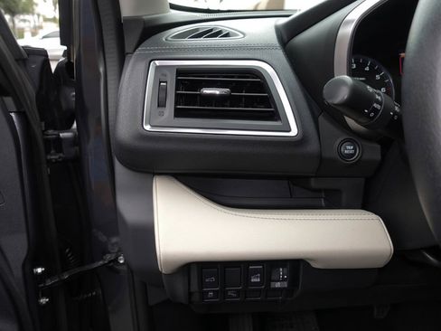 Used 2019 Subaru Ascent Limited w/ Popular Package #2 AWD/4WD image 29
