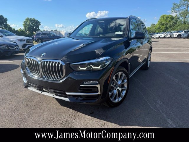 Used 2021 BMW X5 xDrive40i w/ Premium Package 2 AWD/4WD image 2