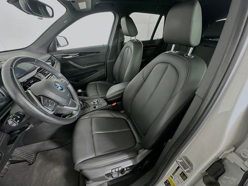 Used 2021 BMW X1 xDrive28i w/ Premium Package image 13