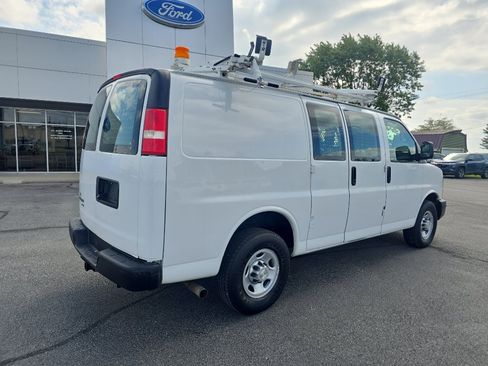 Used 2015 Chevrolet Express 2500 RWD image 6