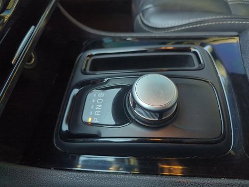 Used 2020 Chrysler 300 S image 17