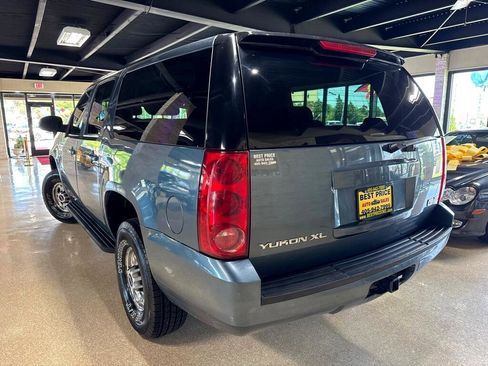 Used 2010 GMC Yukon XL 2500 SLE image 5