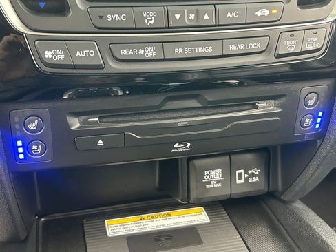 Used 2022 Honda Pilot Black Edition image 24