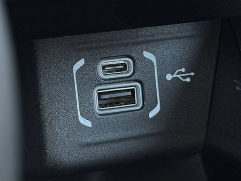 New 2026 Jeep Compass Latitude AWD/4WD image 13