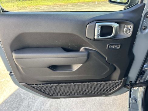 New 2026 Jeep Wrangler Sport S image 31