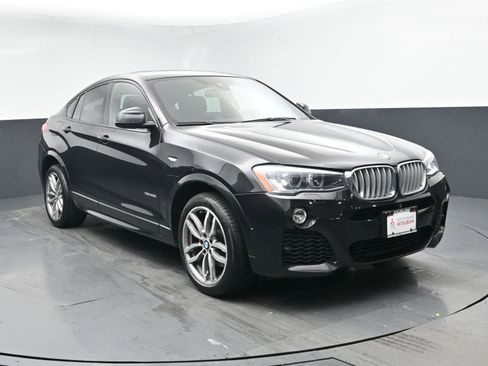 Used 2018 BMW X4 xDrive28i image 2