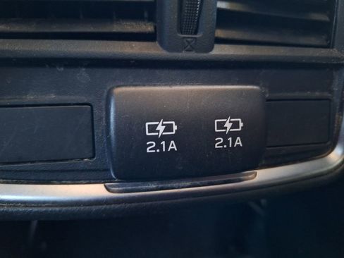 Used 2023 Subaru Forester Premium AWD/4WD image 19