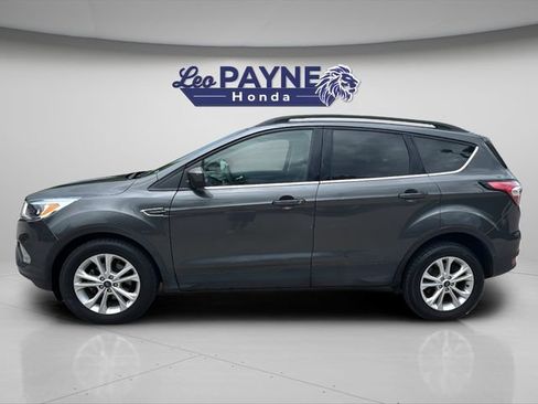 Used 2018 Ford Escape SE FWD image 4