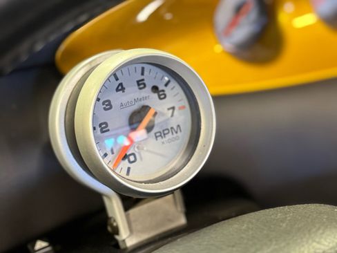 Used 2002 Chrysler Prowler image 16