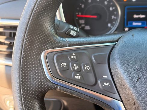Used 2023 Chevrolet Equinox LT FWD image 23