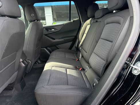 Used 2025 Chevrolet Equinox LT w/ Safety and Technology Package image 28