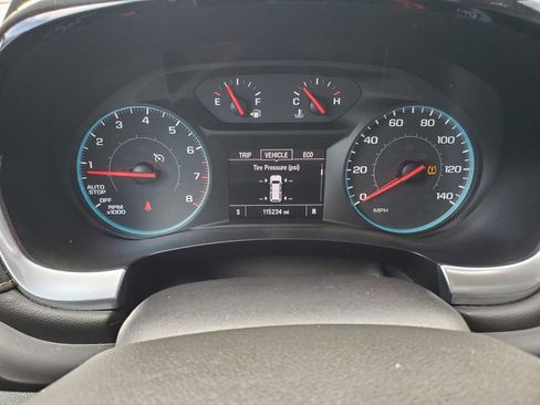 Used 2018 Chevrolet Traverse LT image 33