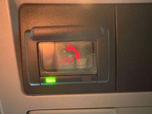 Certified 2021 Toyota Tacoma SR image 14