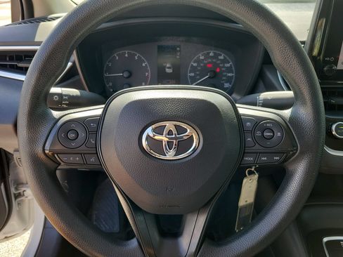 Used 2024 Toyota Corolla LE FWD image 18