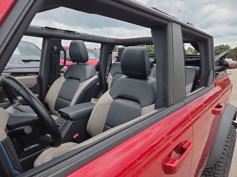 Used 2021 Ford Bronco Wildtrak AWD/4WD image 8