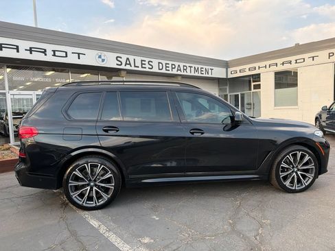 Used 2021 BMW X7 M50i AWD/4WD image 9