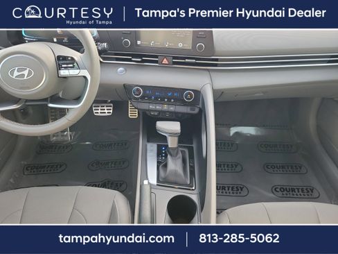 Certified 2025 Hyundai Elantra Sport image 15
