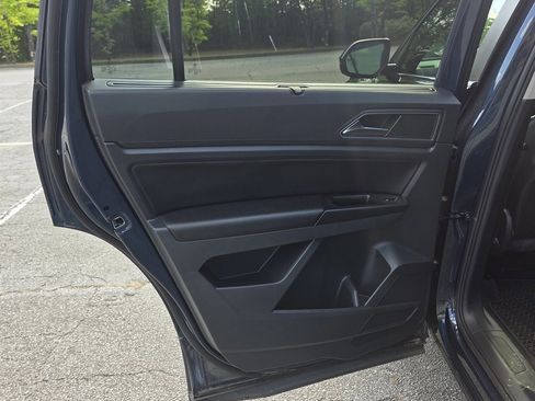 Used 2018 Volkswagen Atlas SEL image 34